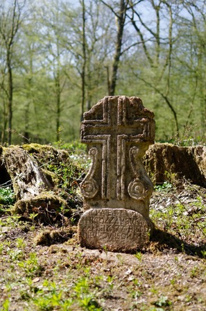 Croix Moufan.jpg